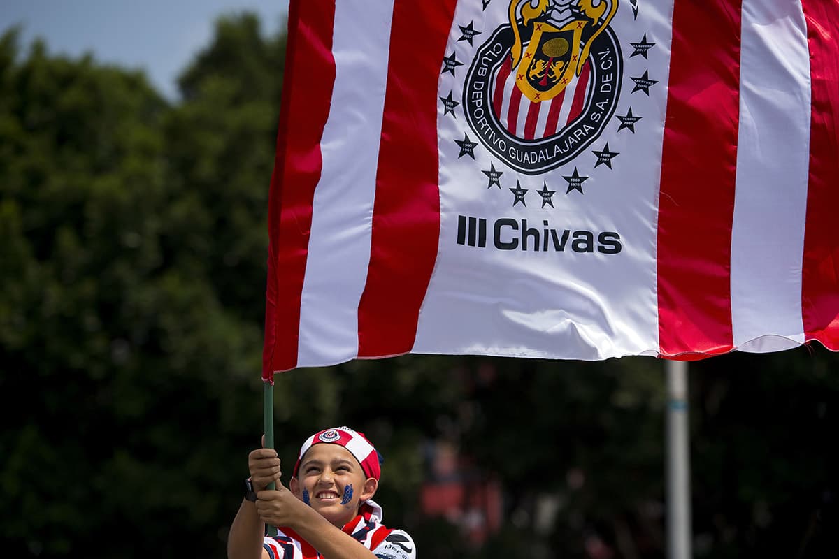 Foto de accion del partido America vs Guadalajara correspondiente a la jornada 11 del torneo Apertura 2018 de la Liga BBVA Bancomer realizado en el estadio Azteca. Action photo of the America vs Guadalajara game corresponding to day 11 of the 2018 Apertura tournament of the BBVA Bancomer League held at the Azteca stadium. EN LA FOTO: