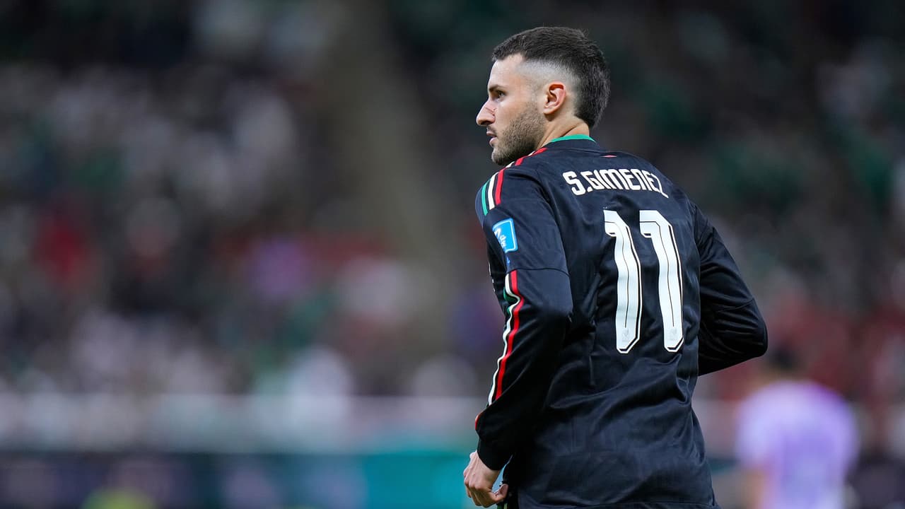 Reportan oferta de Orlando City por el delantero Santiago Giménez