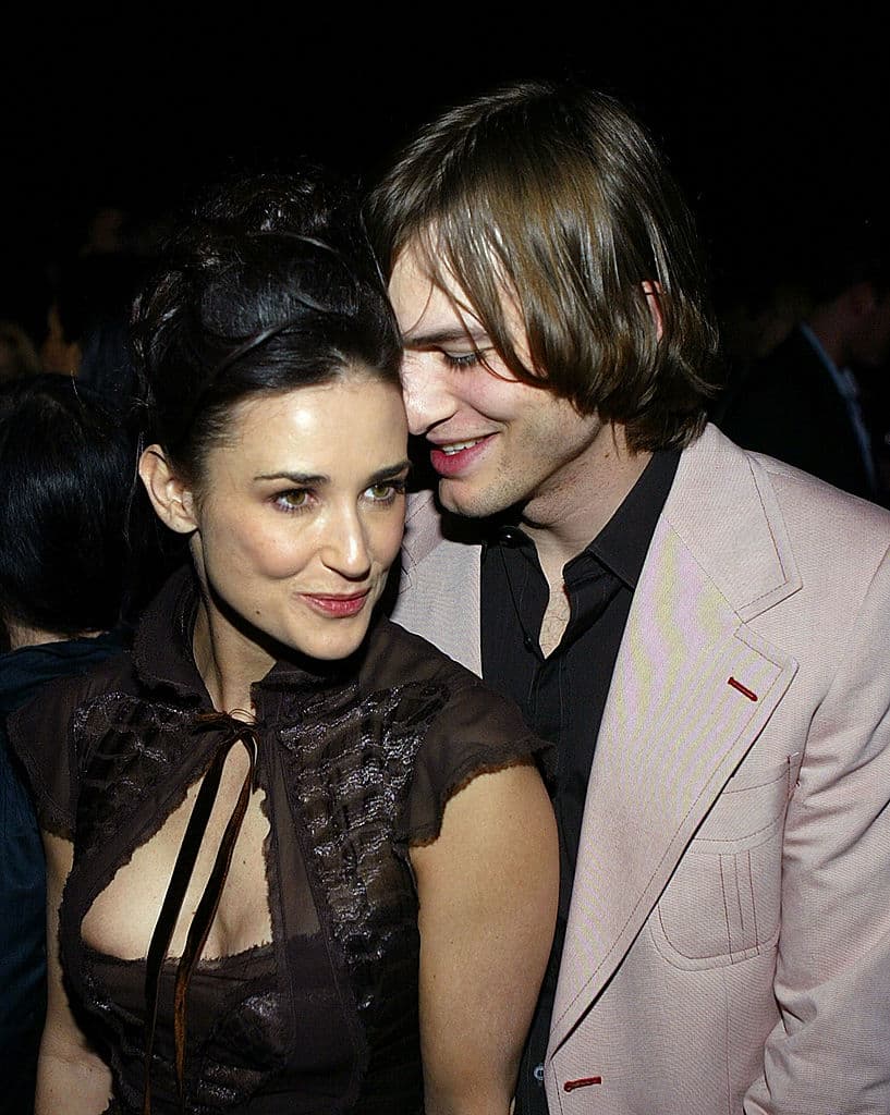 Para la celebridad de 43 años no todo es lucro. Junto a Demi Moore, crearon la fundación Thorn. Sí, durante su mediática relación.