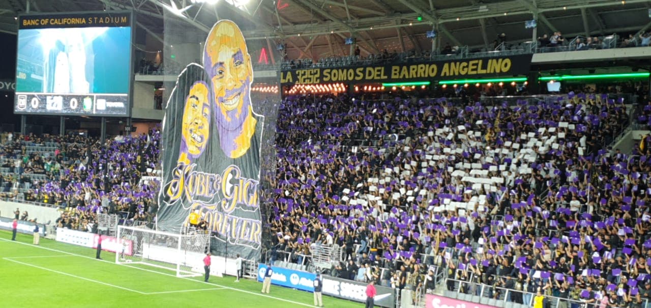 ¡Homenaje emotivo y sentimental tributo a Kobe Bryant! Así se vivió el ambiente en el Banc of California Stadium para el juego entre LAFC y León en la Liga de Campeones de la Concacaf.