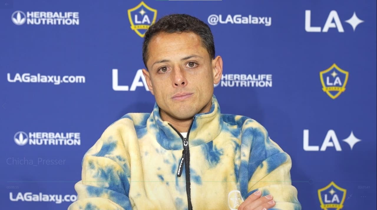 Chicharito confirma acercamiento con Gerardo Martino