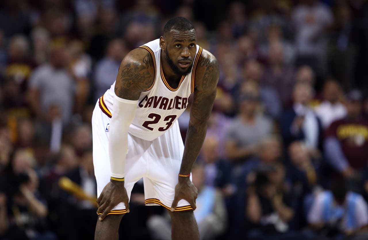 En la final de la NBA el equipo de James se quedó corto en su juego y terminaron perdiendo ante Golden State en una final que pasó a la historia por su nivel y emoción.