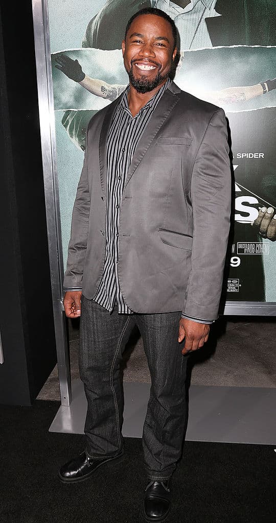 Blood and Bone (2009) - Isiah Bone, un ex-presidiario es la nueva promesa del mundo de las peleas callejeras clandestinas de Los Angeles.
<br>