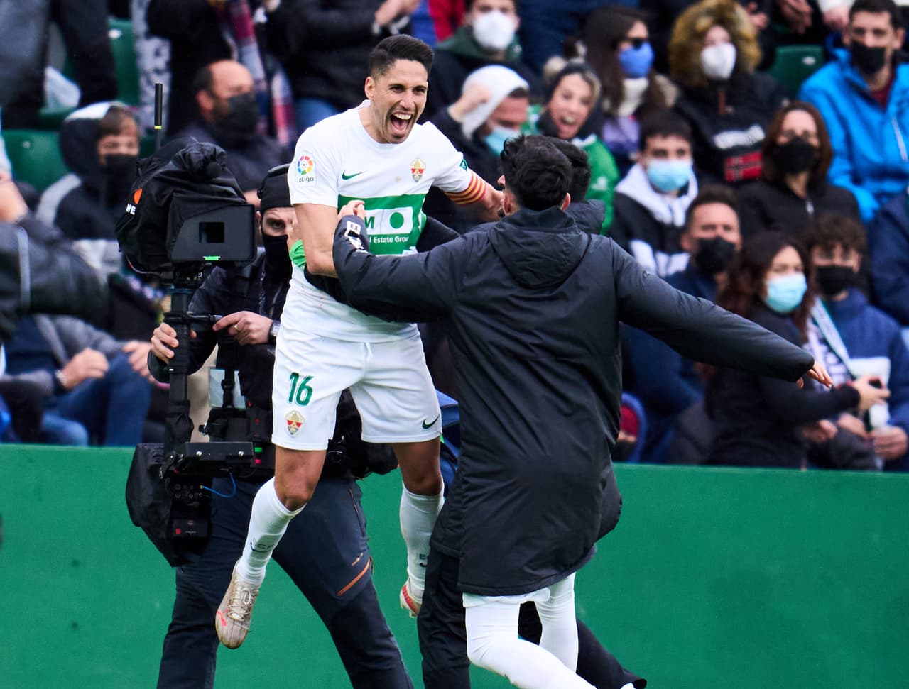 Gran remontada del Barcelona de visitante ante el Elche de cara a su eliminatoria en la Europa League
