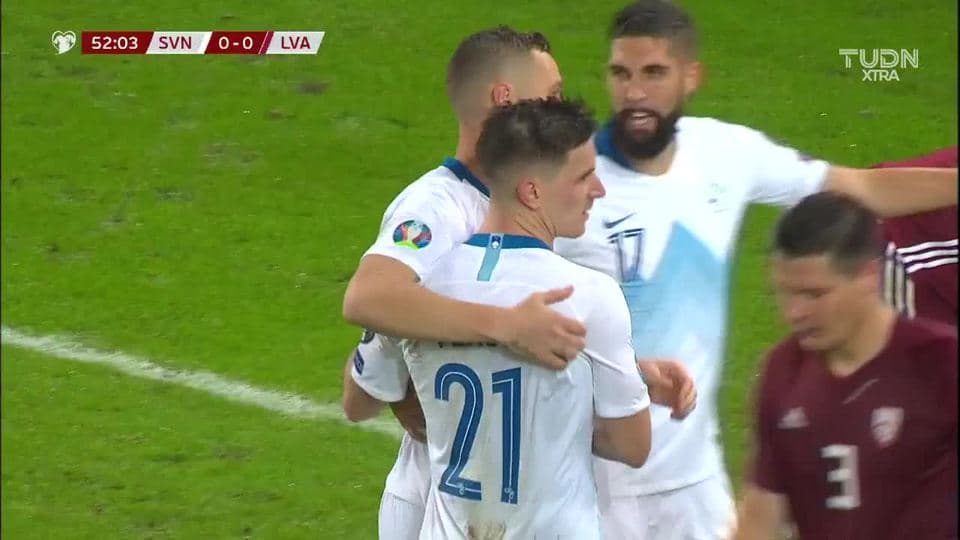 ¡GOOOL! Igors Tarasovs anota para Latvia