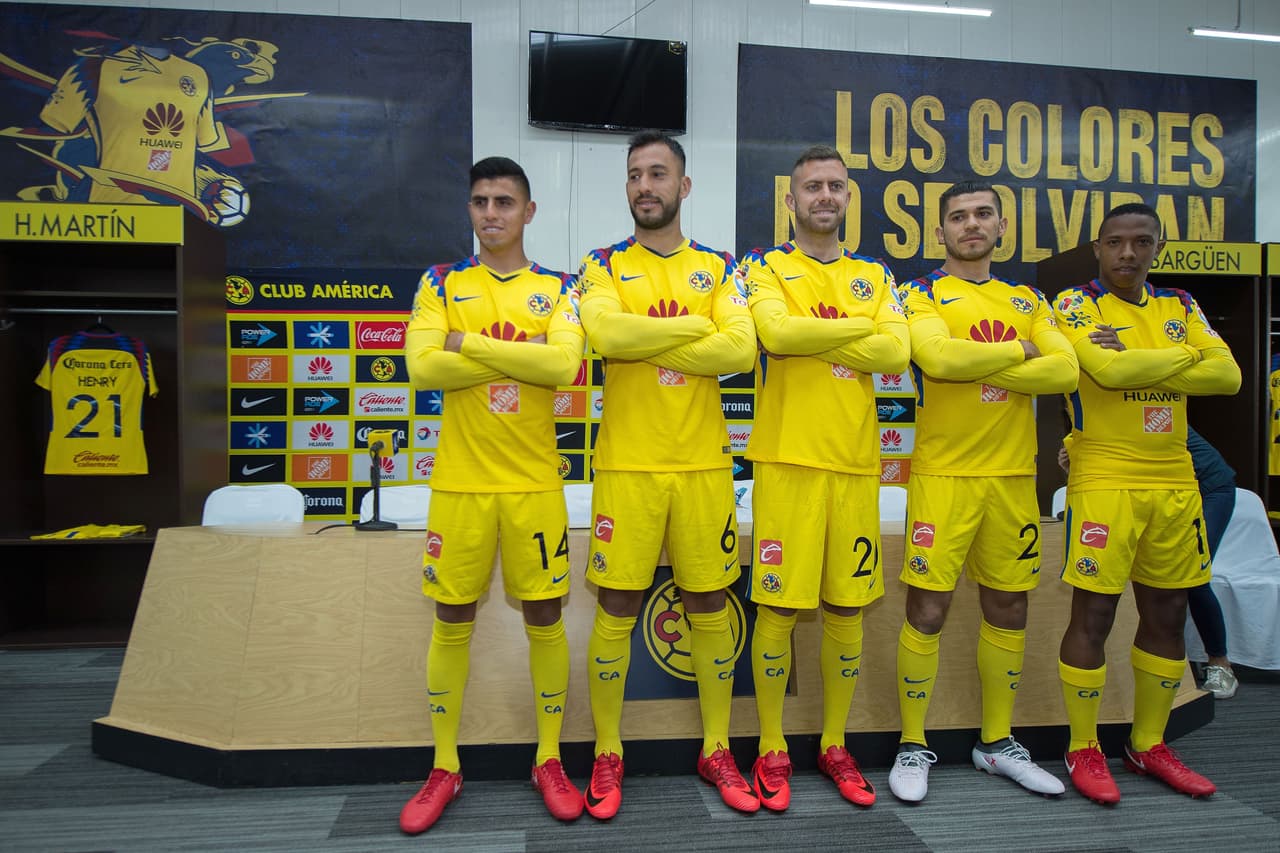 Las Águilas presentaron a unos muy sonrientes Joe Corona, Emanuel Aguilera, Henry Martín, Andrés Ibargüen y Jérémy Ménez como sus nuevos hombres para el Clausura 2018.