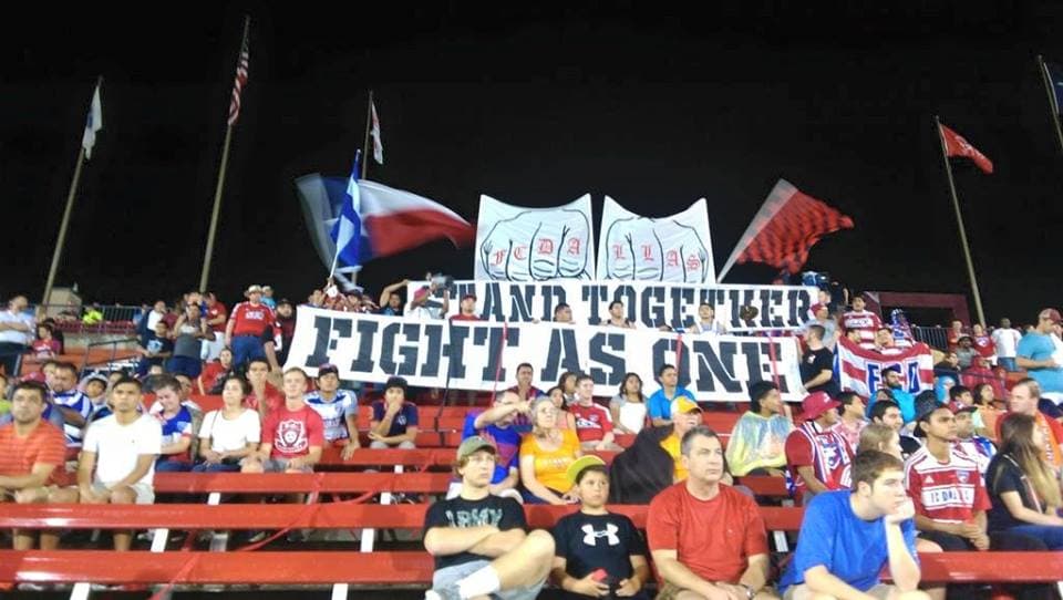Los integrantes de El Matador, siempre comprometidos con el FCD. (Facebook | El Matador - FC Dallas)