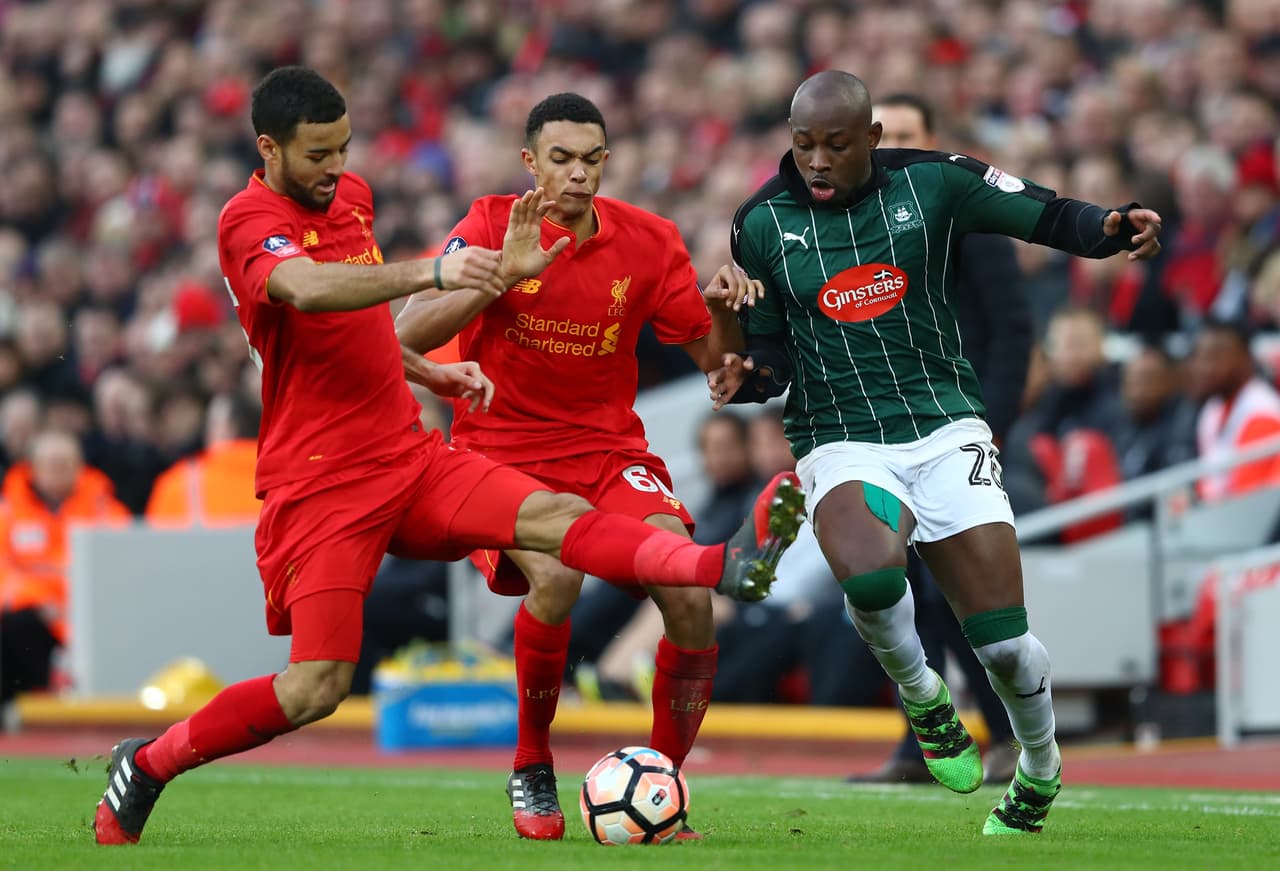 Plymouth Argyle sorprende y le saca el empate al Liverpool en la Copa Inglesa
