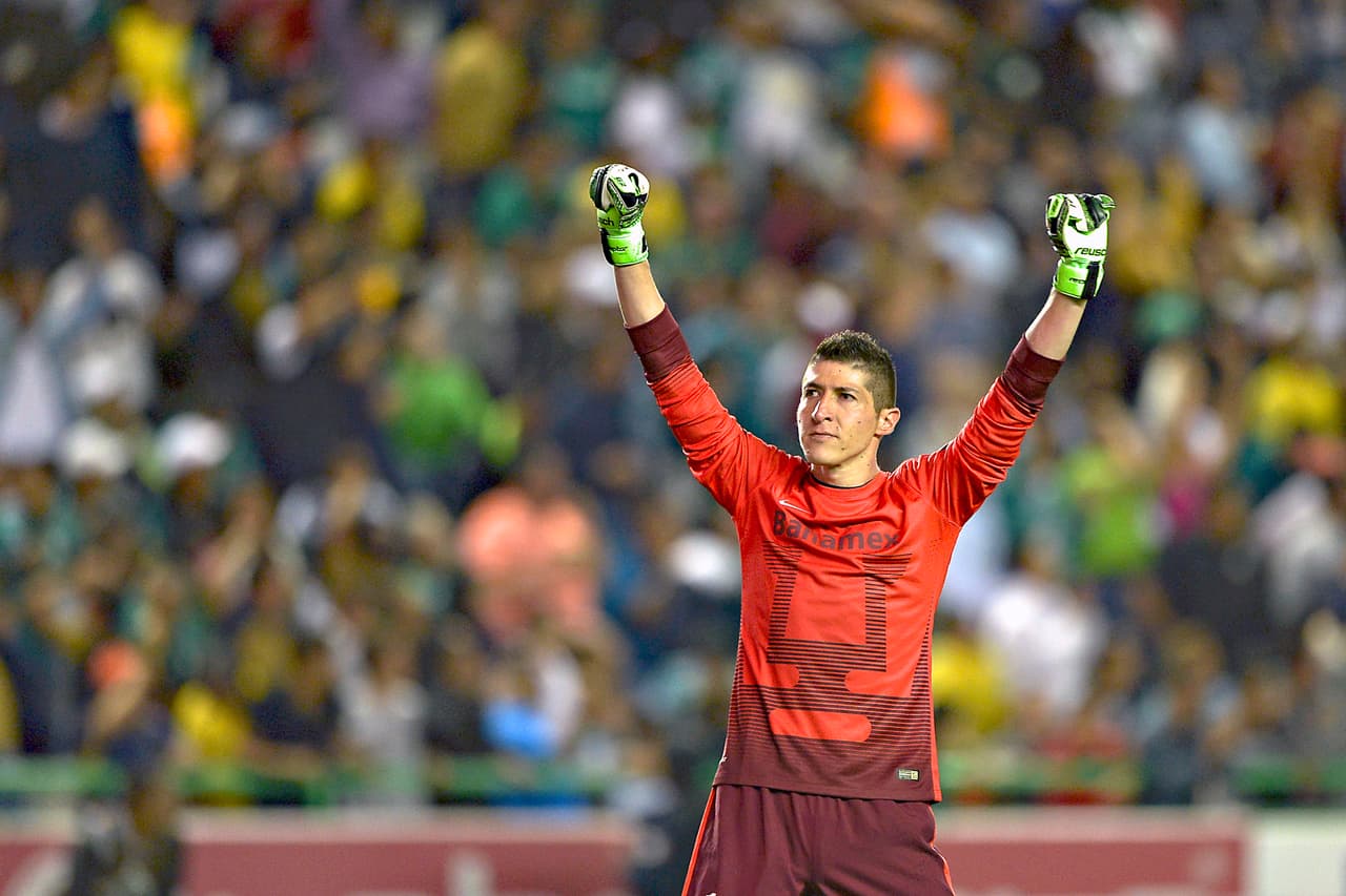 El detalle está en que el ‘Pikolín’ ha mostrado solvencia bajo los 3 postes, esto ha hecho que Saldívar no figure ni siquiera para alternar en Copa o amistosos.