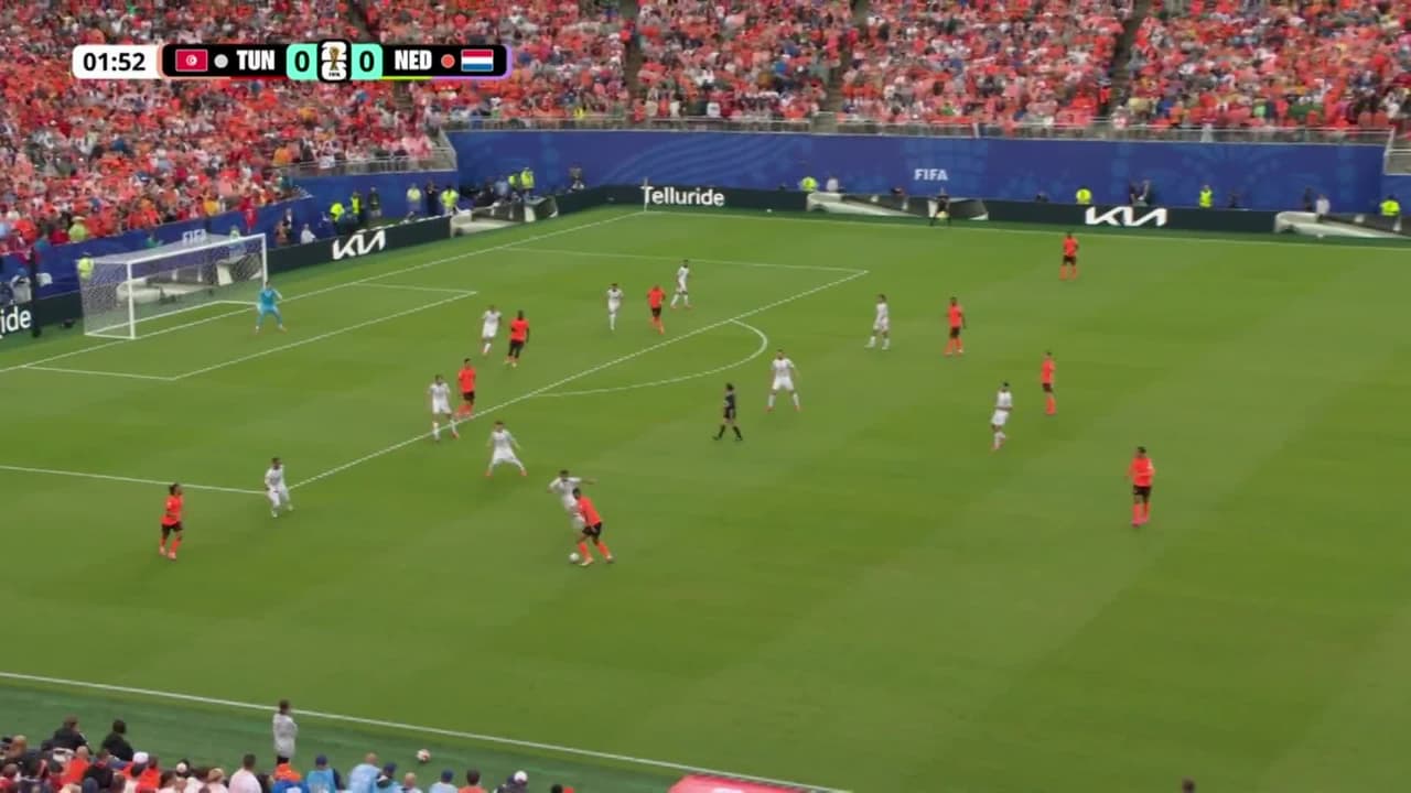 ¡AUTOGOL! de Ellyes Skhiri para Holanda.