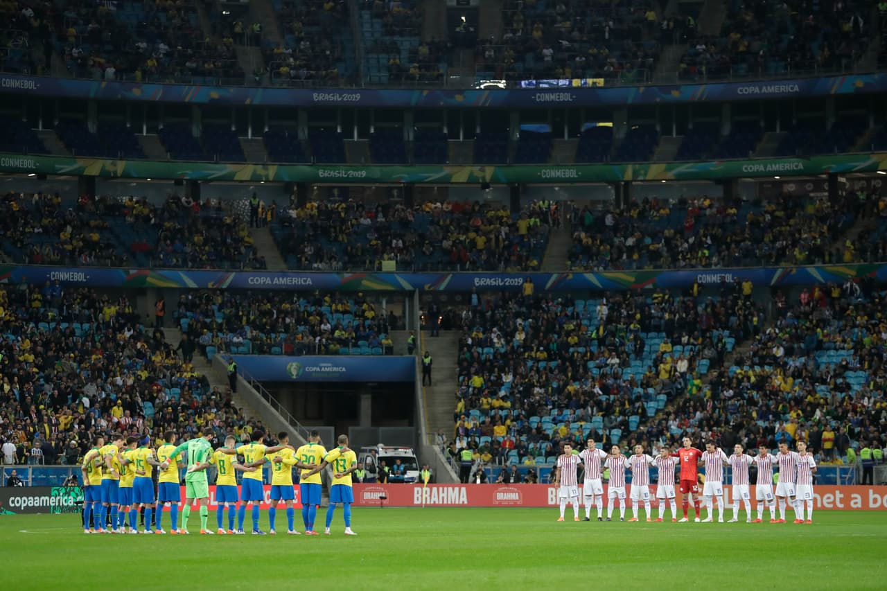 Brasil y Paraguay se midieron por los Cuartos de Final de la Copa América en Arena do Gremio, en la sureña ciudad de Porto Alegre en una gran entrada del público para este encuentro.