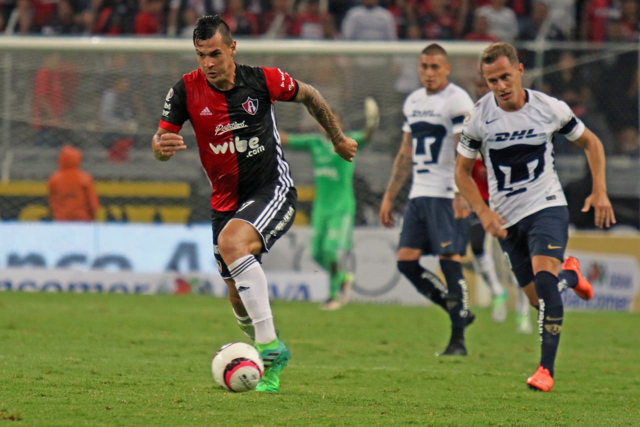 Aunque no ha perdido con los felinos como local en casi tres lustros, Atlas tampoco puede presumir una importante superioridad sobre los capitalinos, ya le ganó por la mínima en tres ocasiones.