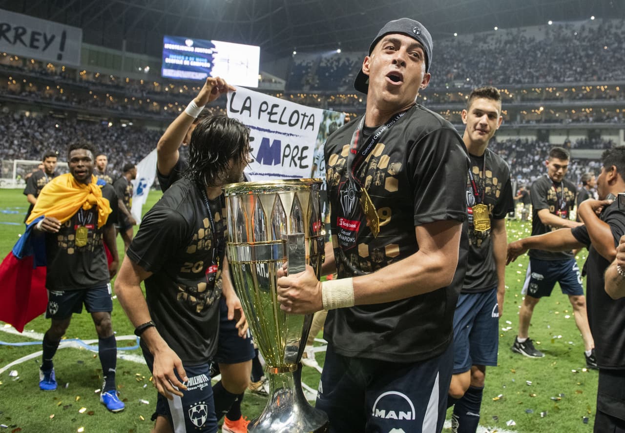 Así se vivieron los festejos de los Rayados del Monterrey tras imponerse en la Final de la Liga Campeones a los Tigres de la UANL en el Estadio BBVA.