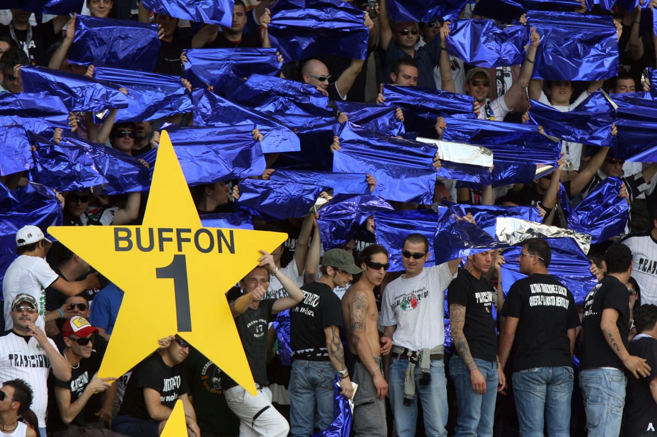 Buffon incluso logró mantener su valla en cero durante más de 700 minutos, imponiendo récord de imbatibilidad para la segunda división.