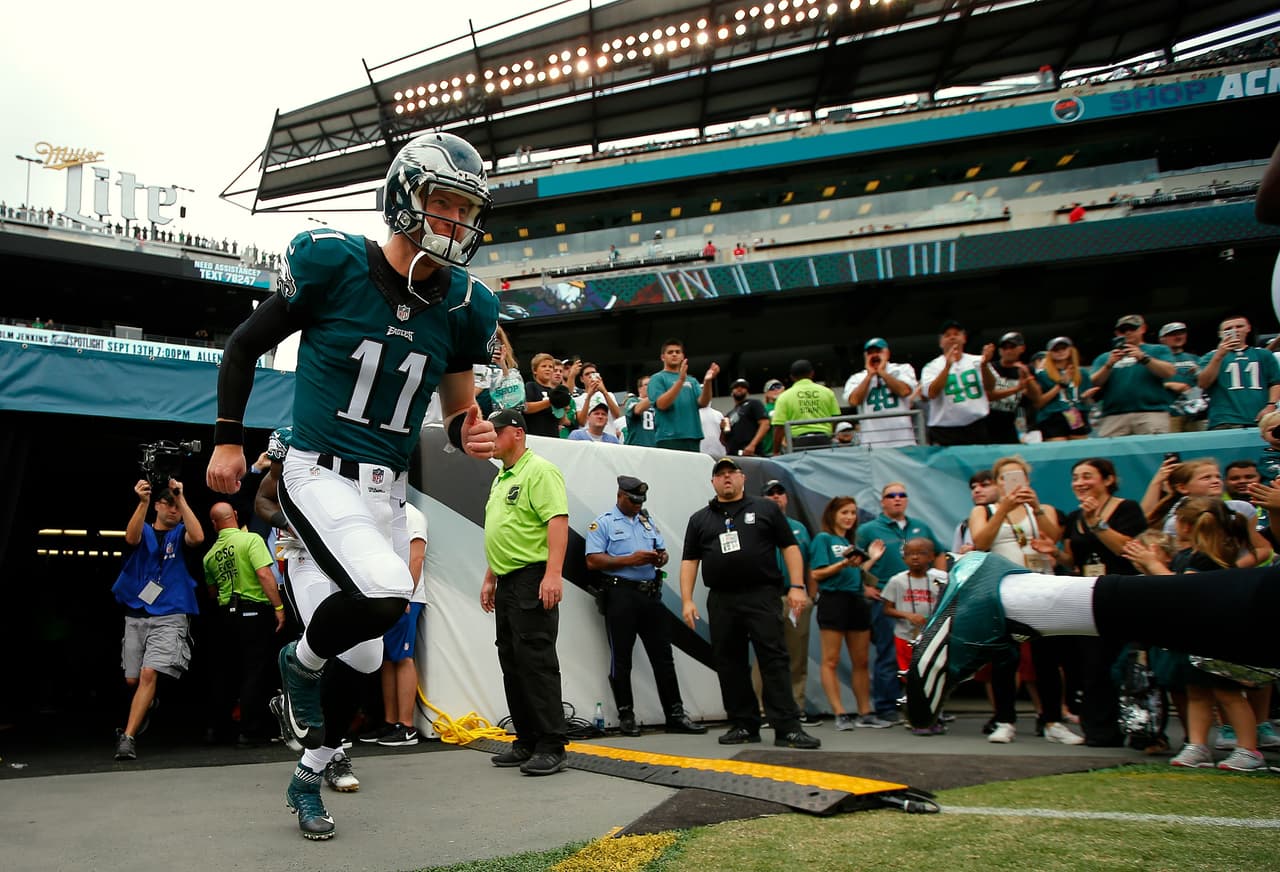 El jersey más vendido en la NFL es el de Carson Wentz de los Eagles
