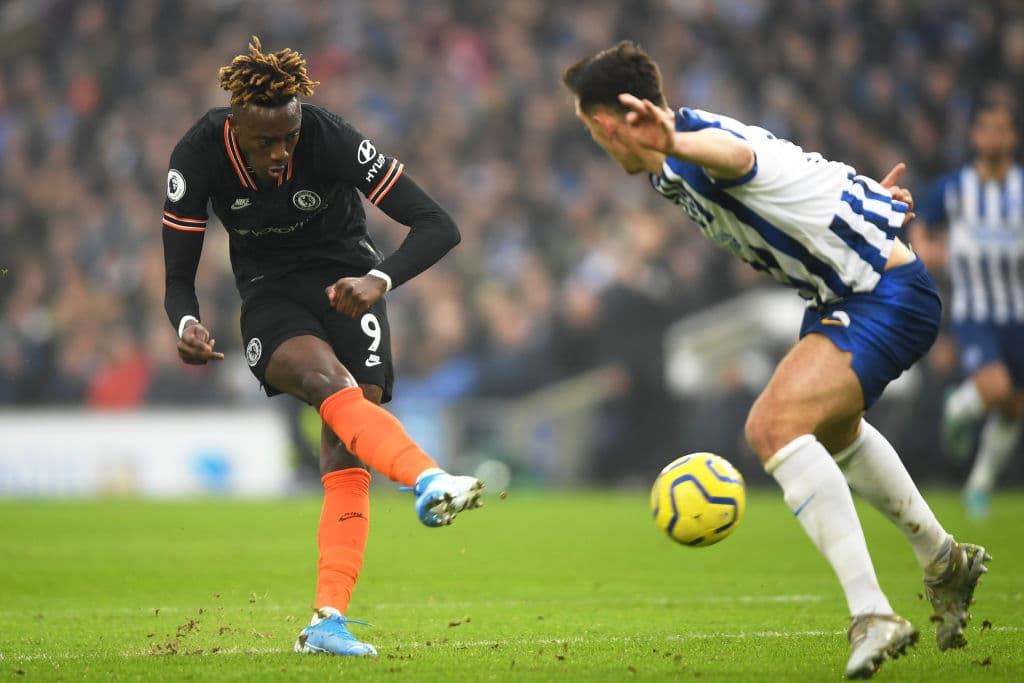 Un gol de Jahanbakhsh, al 84, le dio el empate 1-1 al Brighton; Azpilicueta abrió el marcador para el Chelsea.