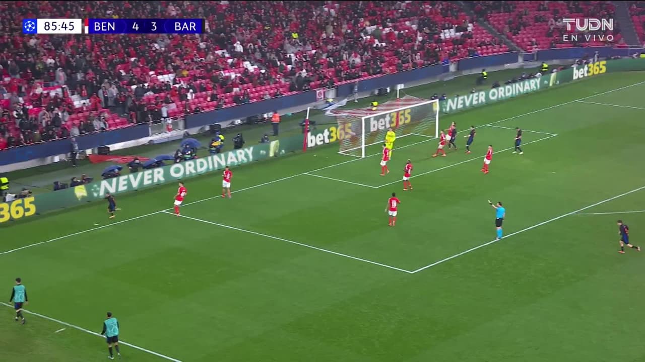 ¡GOL!  anota para FC Barcelona. Eric García