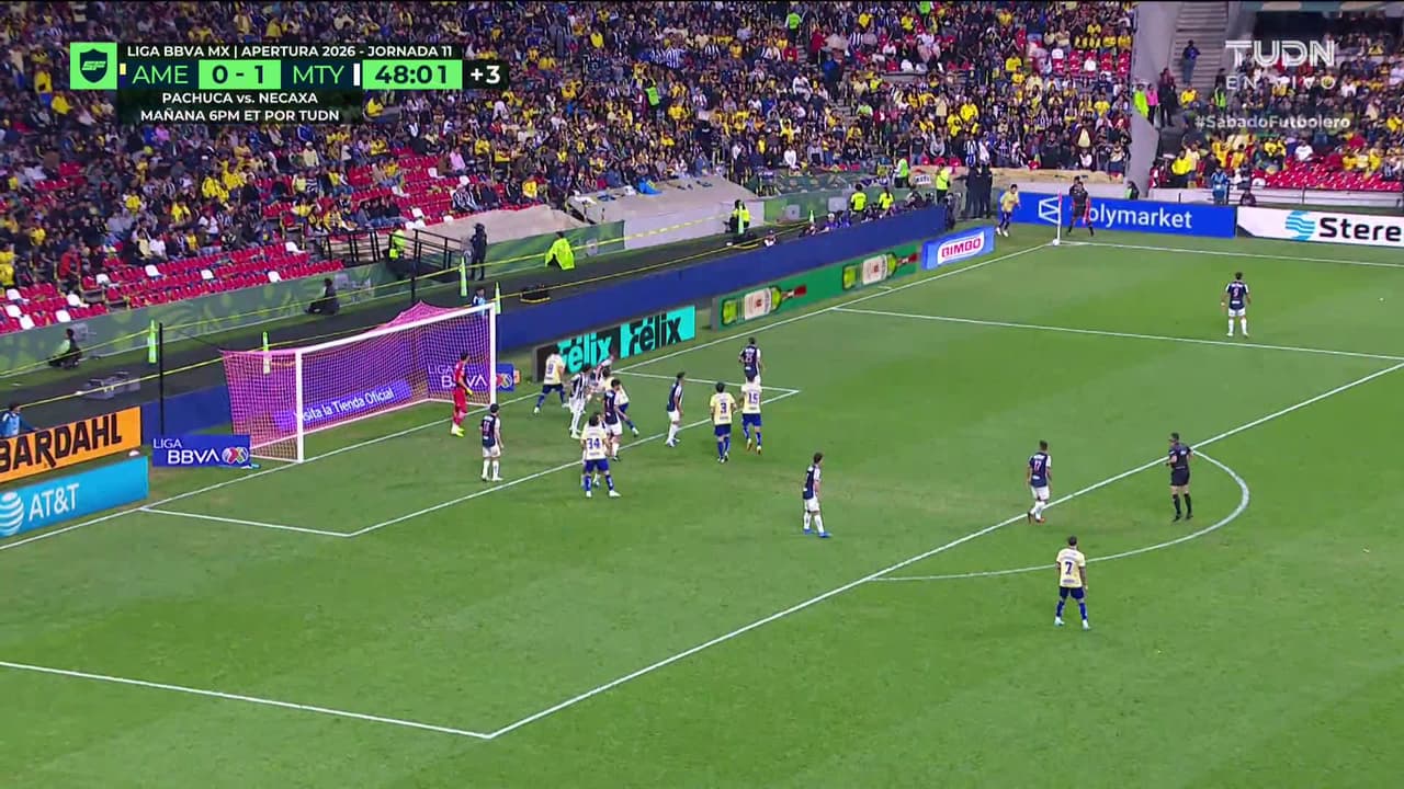 ¡GOL!  anota para América. Santiago Bueno