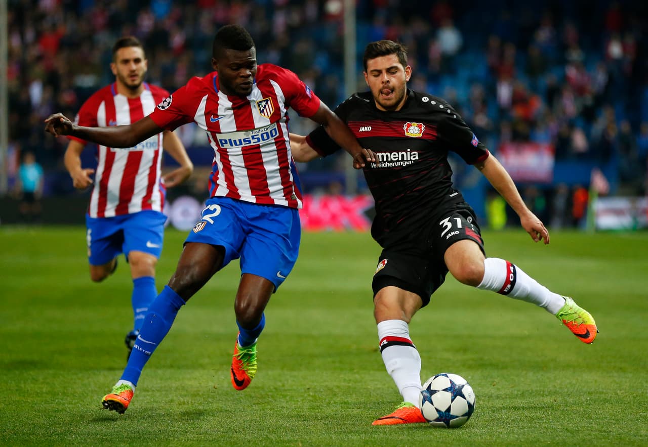 Sin embargo, también aparece el joven Thomas Partey quien ha demostrado rendir en diferentes posiciones.