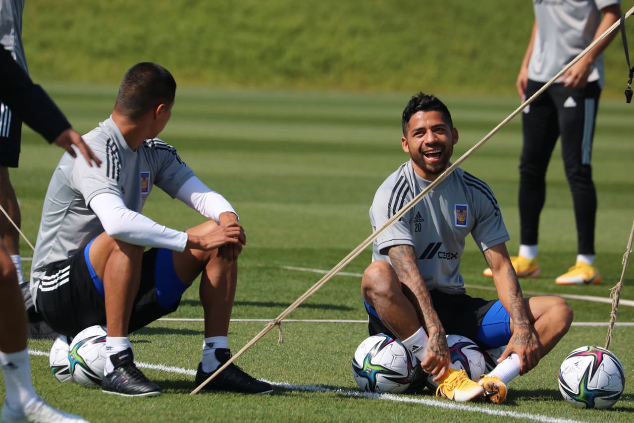 El conjunto felino, representante de la Concacaf, lució relajado y en forma para medirse al Ulsan Hyundai en el Al Rayyan Stadium. El timonel de la UANL confía en que Gignac pueda jugar, mientras que Carlos González aún está en duda por lesión.