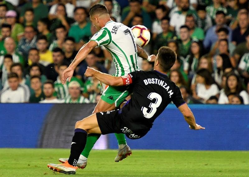 El partido estuvo muy cerrado para los locales en el estadio Benito Villamarín en Sevilla, donde el Betis no contó con Andrés Guardado.
