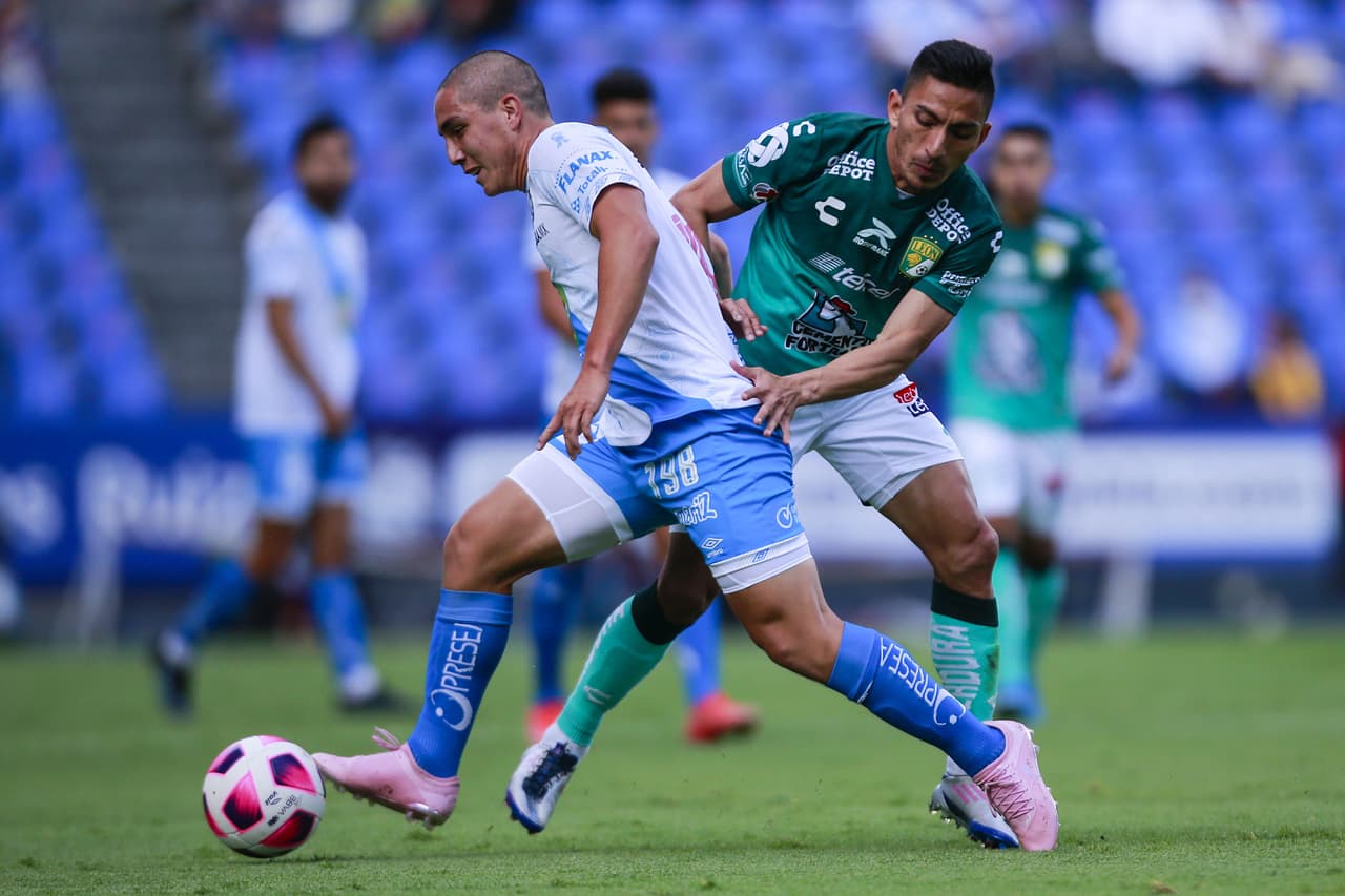 Con un autogol de Juan Pablo Segovia, León vence 0-1 a Puebla en el Estadio Cuauhtemoc.