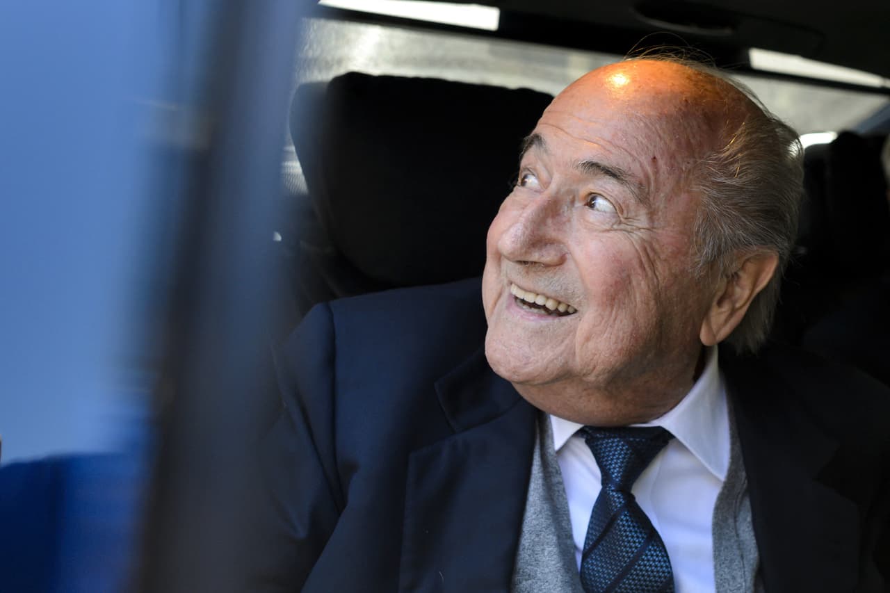 La justicia persigue a Joseph Blatter y Michel Platini por fraude