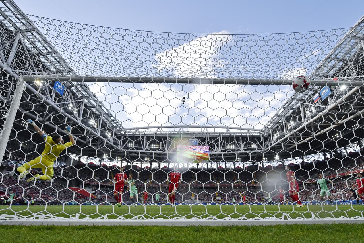 Pero fue infructuoso. Al minuto 8 llegó la apertura del marcador con un cabezazo letal de Cristiano Ronaldo, la gran figura.