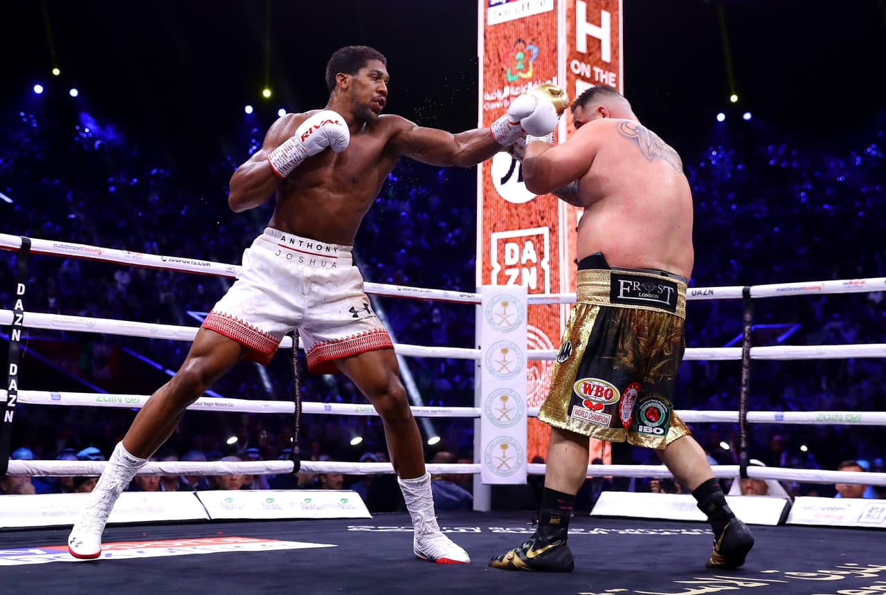 Anthony Joshua neutrali´zo la mayoría de los ataques del mexicano.