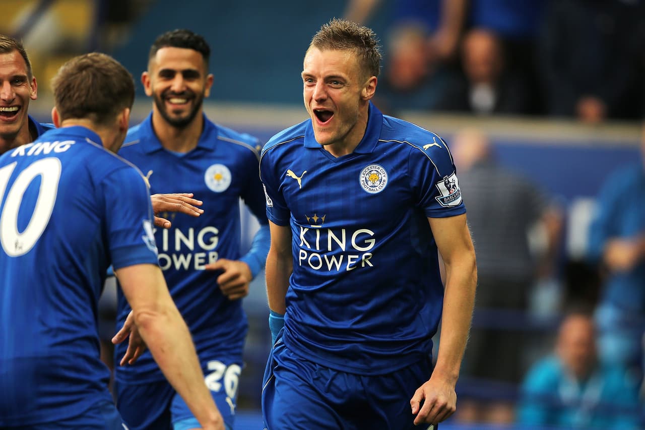 Jamie Vardy continuó la fiesta del Leicester con su doblete ante Everton.