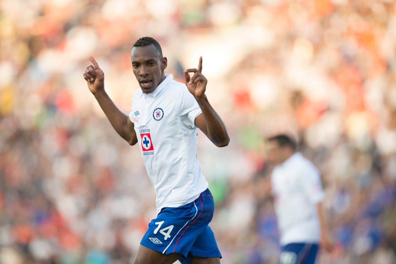 Guillermo Vázquez y Luis Fernando Tena, entrenadores en ese tiempo de la Máquina, confiaron ampliamente en el colombiano.