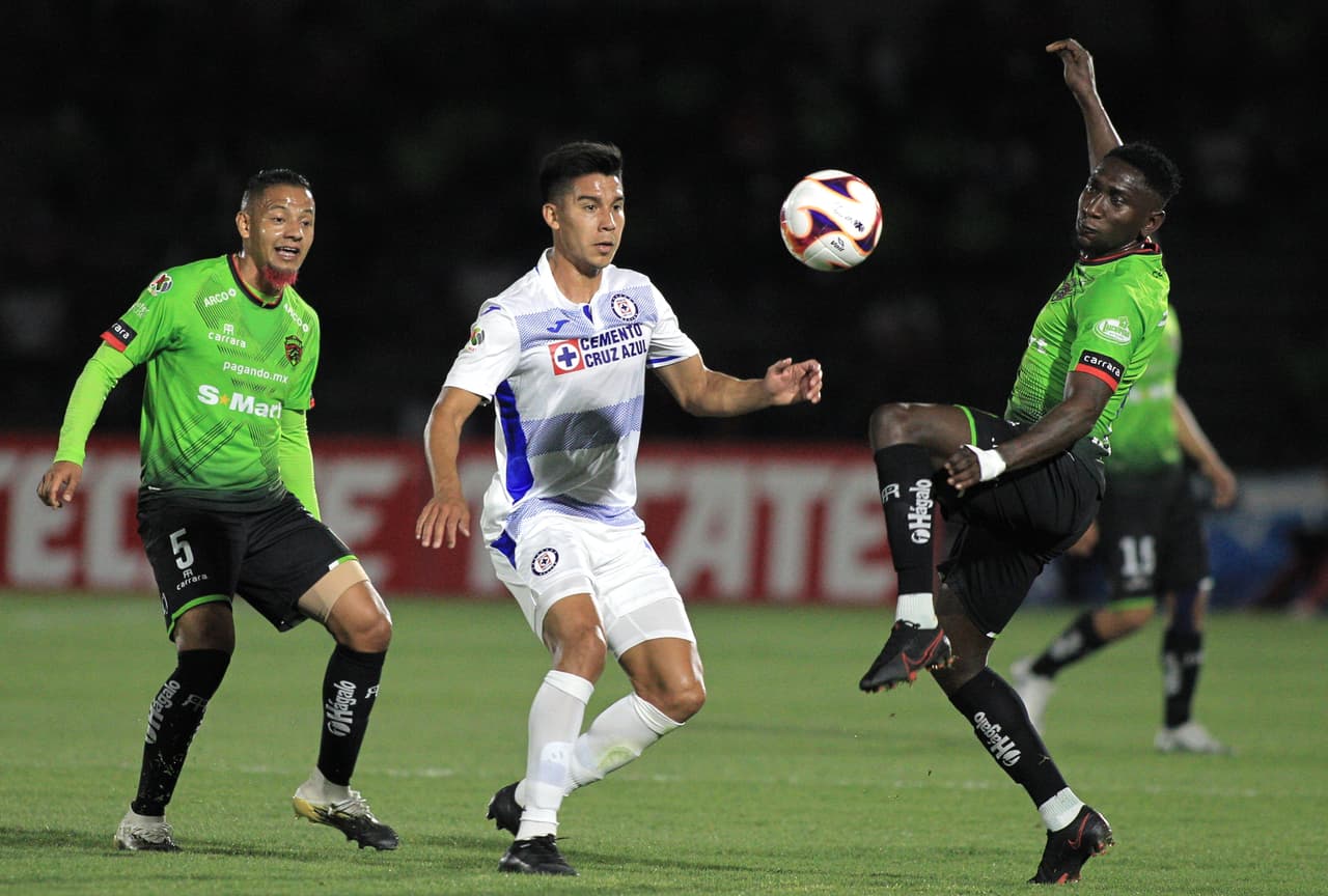 Cruz Azul llegó como favorito ante los Bravos, últimos en la tabla del Guard1anes 2021.