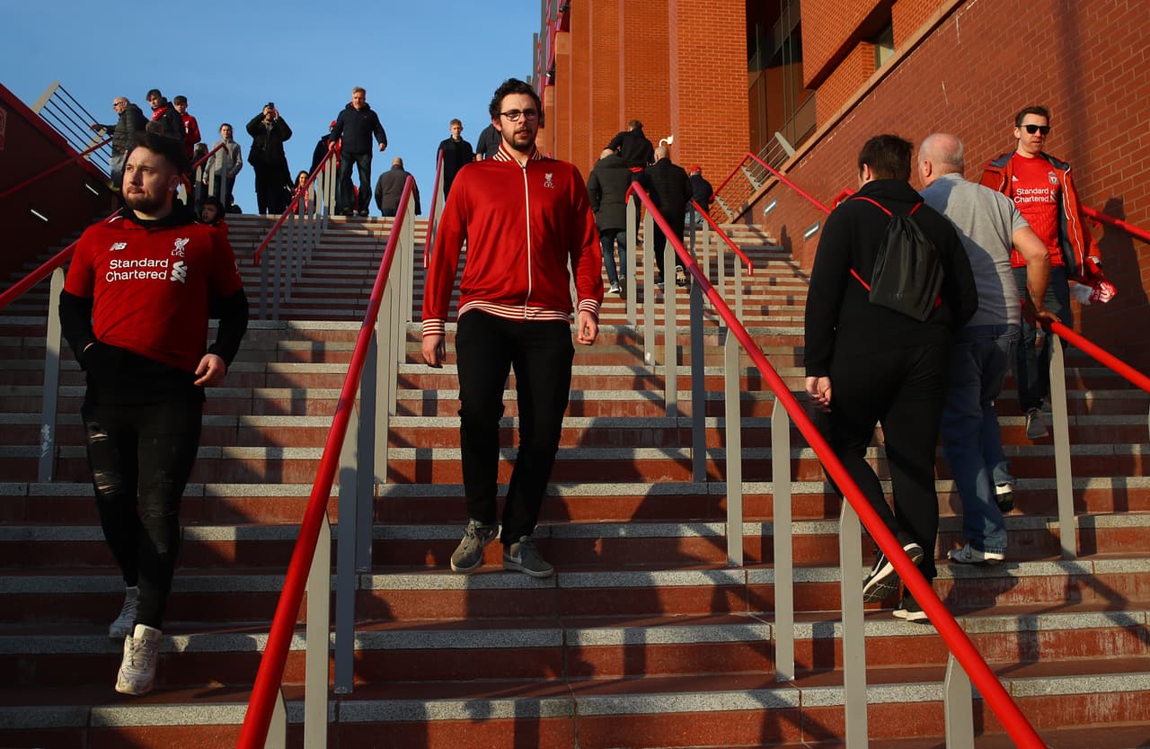 La ida de los Cuartos de Final de la UEFA Champions League inicia este martes entre el Liverpool y Porto, cuyas aficiones se tomaron las calles de la ciudad inglesa para montar un gran ambiente con el anhelo de dar el primer paso hacia el cupo entre los cuatro mejores equipos de esta edición.
