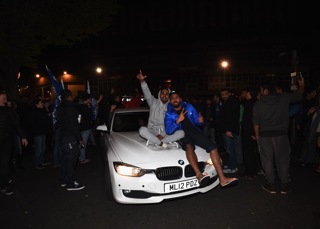 Las calles también se llenaron de aficionados para celebrar a su equipo por el campeonato conseguido