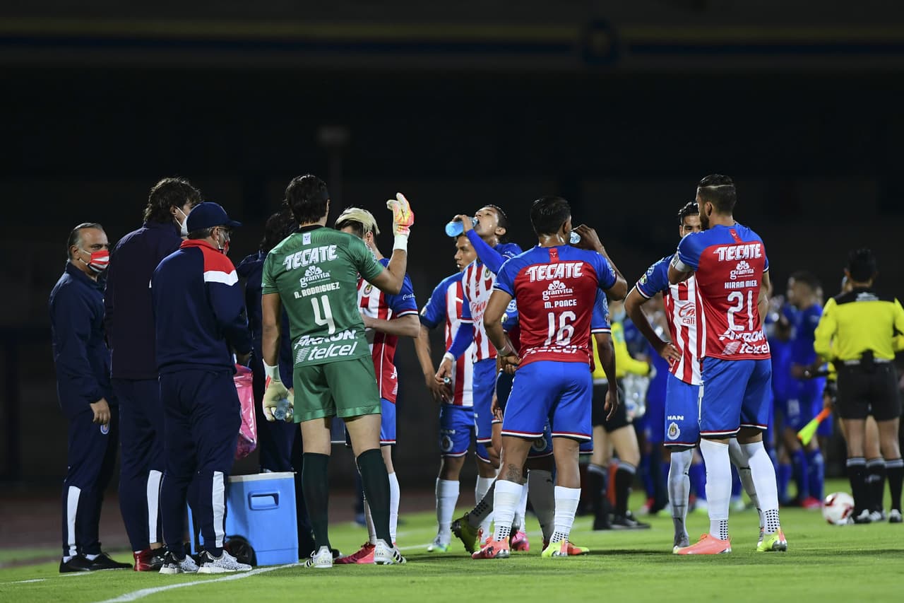 Chivas registra tres positivos más por COVID-19