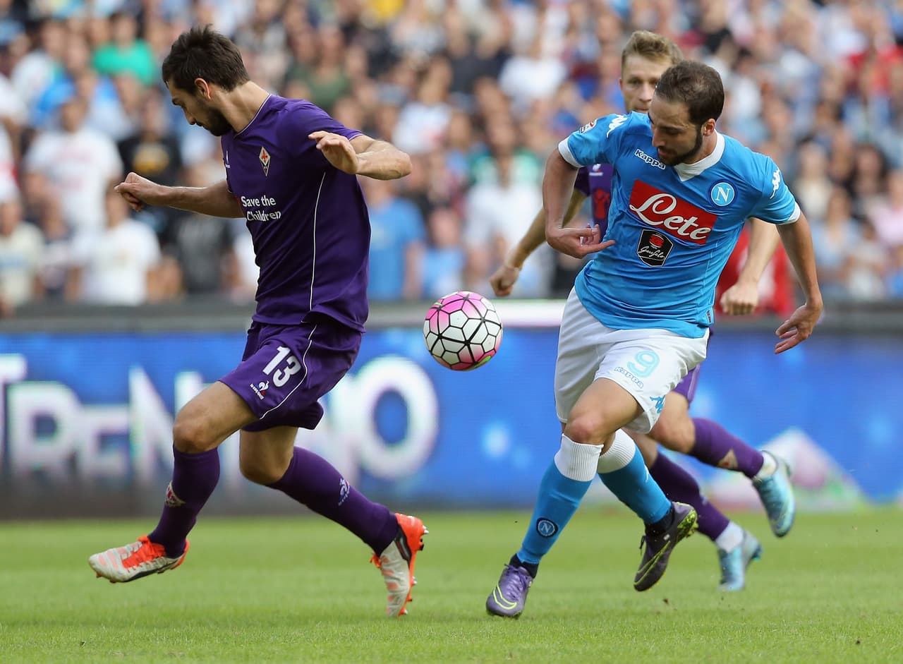 Astori llegó a la Fiorentina en un préstamo de un año con obligación de compra procedente de la Roma.