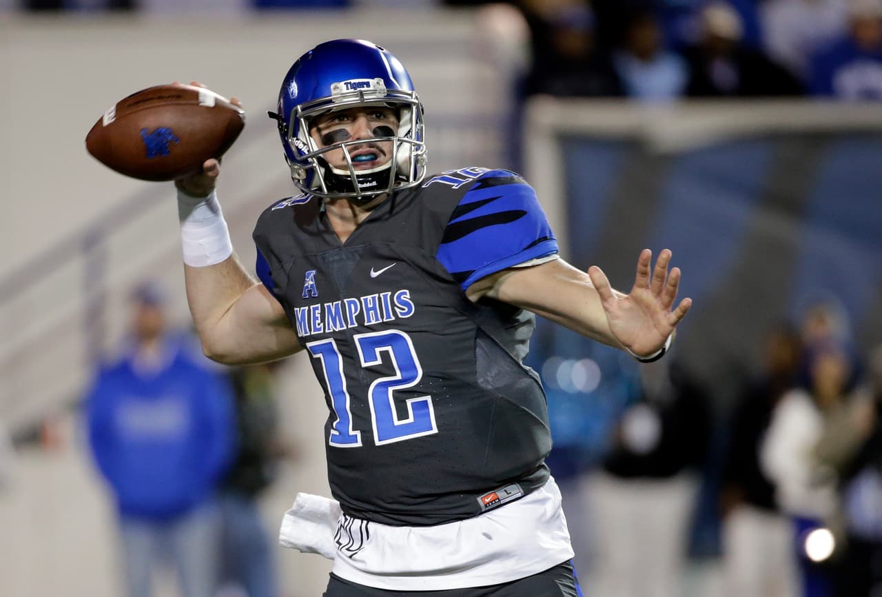 Pick 15 Los Angeles Rams: QB PAXTON LYNCH, Memphis
