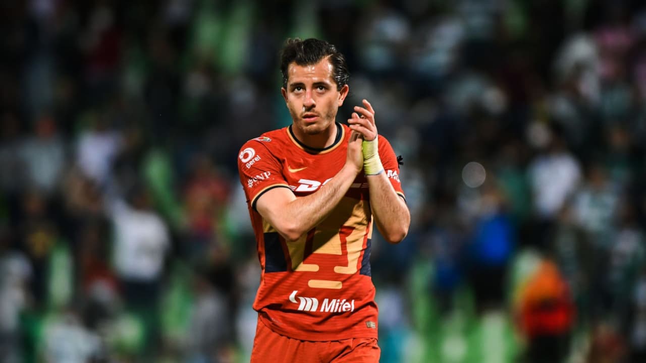 Novia de Alan Mozo lanza dardo a 'Tata' Martino por no convocarlo