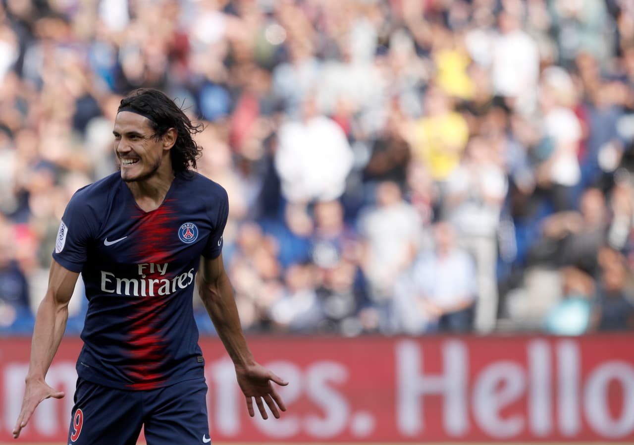 Delantero: Édinson Cavani (Posible fichaje)