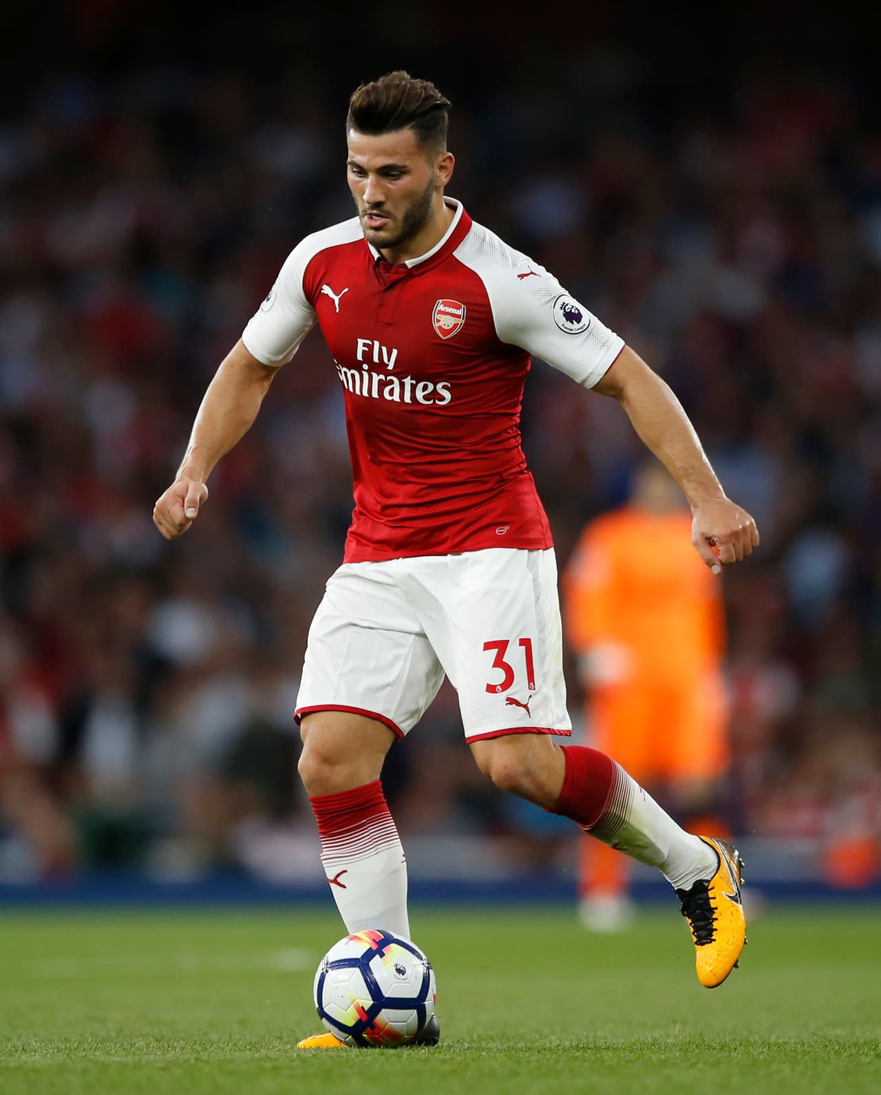 Lateral izquierdo: Sead Kolasinac (Arsenal)