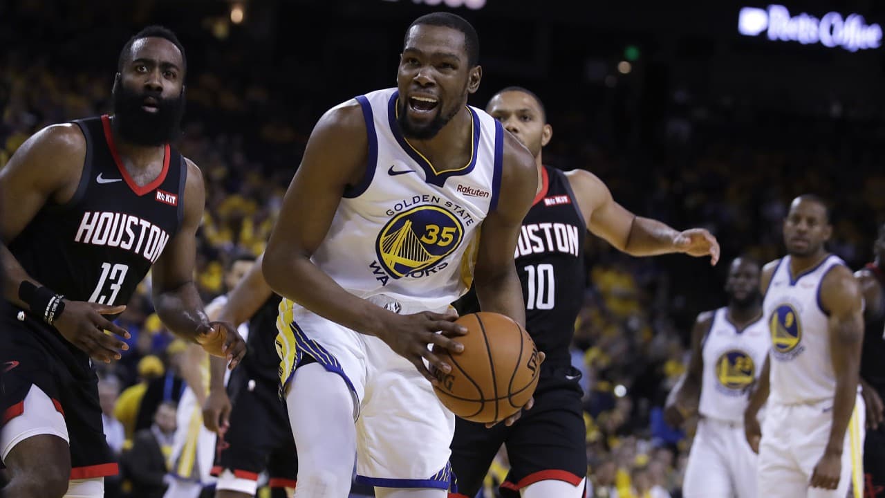 Kevin Durant salió lesionado del Juego 5 ante los Rockets.