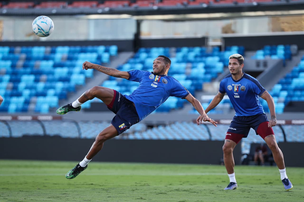 José Martínez -de Philadelphia Union- buscará marcar el patrón de juego de Venezuela ante Uruguay en el mítico Estadio Centenario de Montevideo.