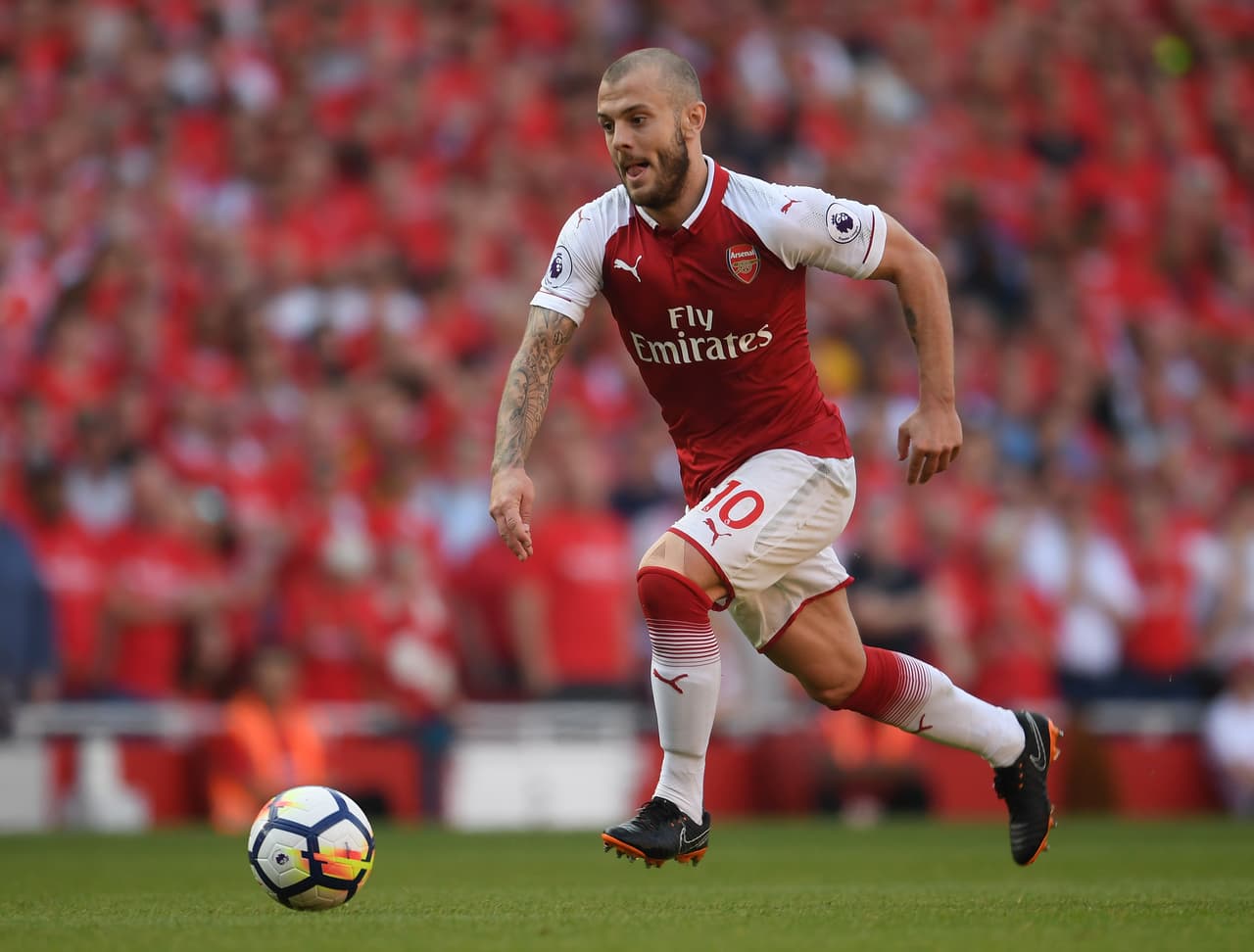 Jack Wilshere en Arsenal. Se rumora que el equipo inglés le renovará al volante.