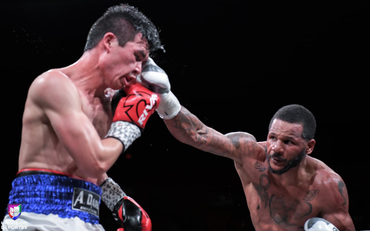 Anthony Dirrell (31-1, 24 KOs) y Able Han (26-3, 16 KOs) arrancaron la velada en El Paso con una decisión unánime a favor de Dirrell tras 10 episodios.