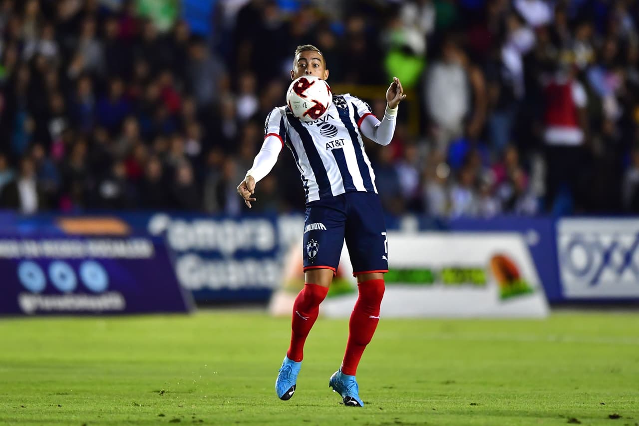 Con goles de Miguel Layún, Rogelio Funes Mori y doblete de Maxi Meza, Monterrey gana en Celaya y pone un pie en la siguente ronda de la Copa MX.