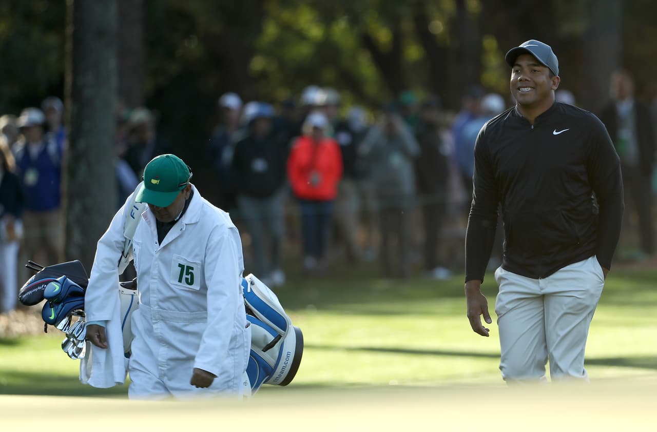 El golfista venezolano Jhonattan Vegas terminó con +2, a 11 golpes del líder provisional, el estadounidense Patrick Reed (-9).