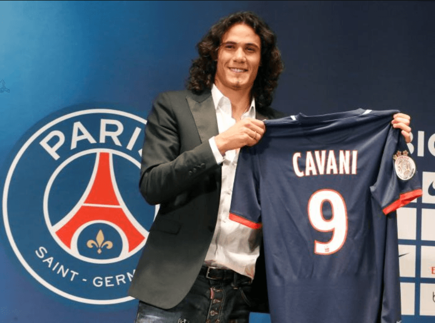 El urguayo Edinson Cavani que juega para el PSG.