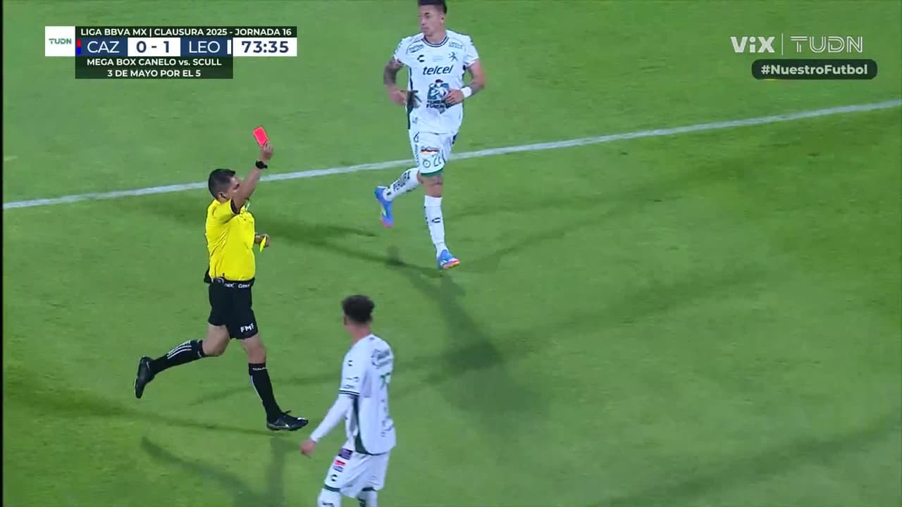 ¡La Fiera se queda con 10! Fonseca se va expulsado por doble amarilla