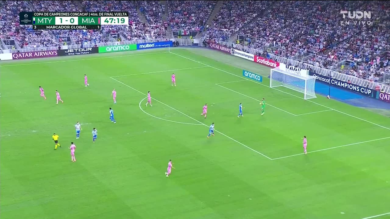 ¡TIRO ATAJADO! disparo por Sergio Canales.