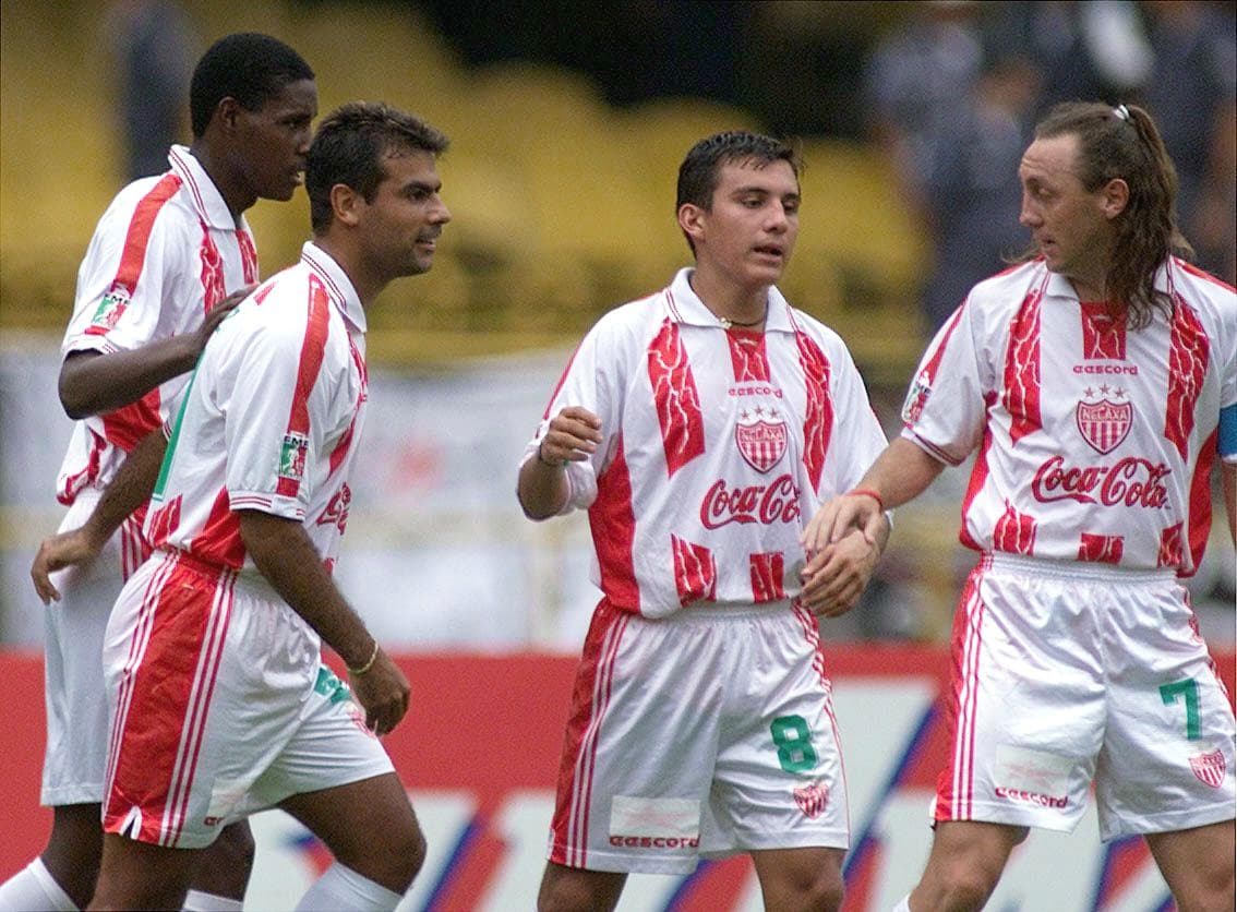 El juego llegó a los penaltis, en donde McManaman y Dorado fallaron por el equipo español para hacer figura a Hugo Pineda y poner a celebrar al equipo mexicano, que demostró que se puede vencer a Real Madrid en un Mundial de Clubes.